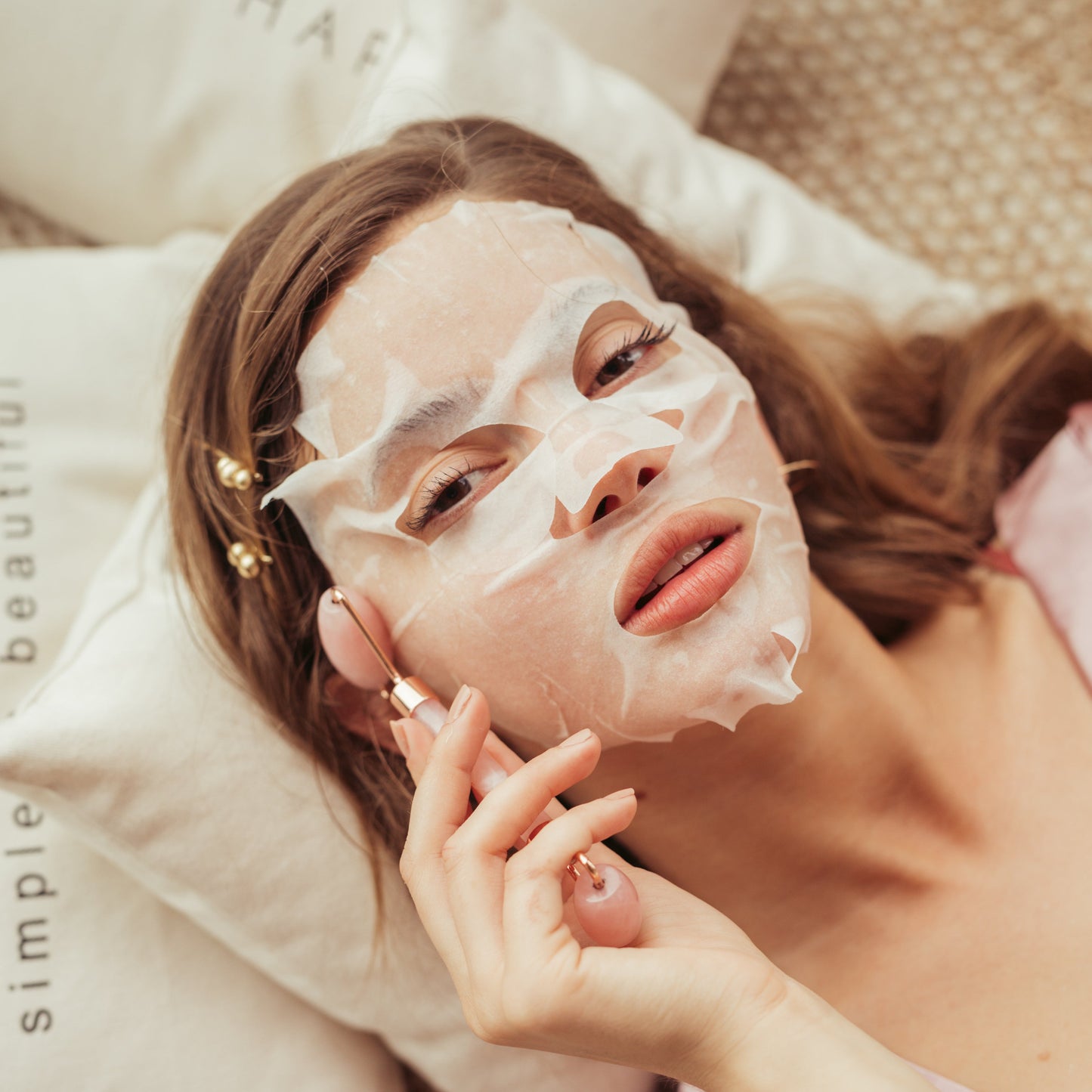 Hyaluronic acid essence mask | Mascarilla esencia ácido hialurónico